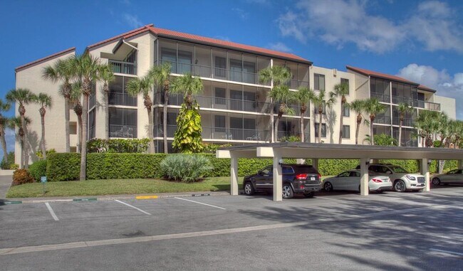 property at 1925 Gulf of Mexico Dr