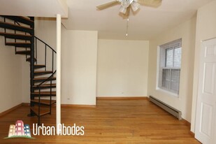 604 W Barry Ave, Unit M06B in Chicago, IL - Building Photo - Building Photo