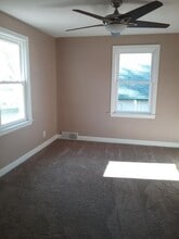 2924 11th Ave in Moline, IL - Building Photo - Building Photo