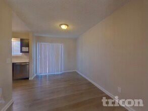 10612 Bellaire St in Thornton, CO - Building Photo - Building Photo