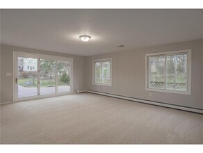 19115 Homestead Cir in Eden Prairie, MN - Building Photo - Building Photo