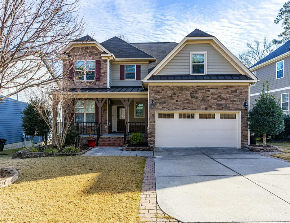 2057 Tordelo Pl in Apex, NC - Building Photo