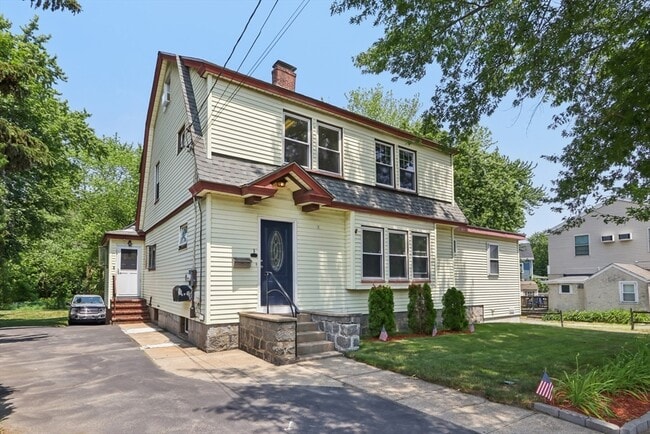 property at 3 Lynnfield St