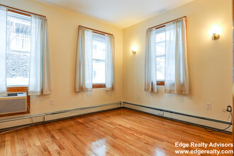 42 Gerrish St, Unit 1 in Boston, MA - Building Photo - Building Photo