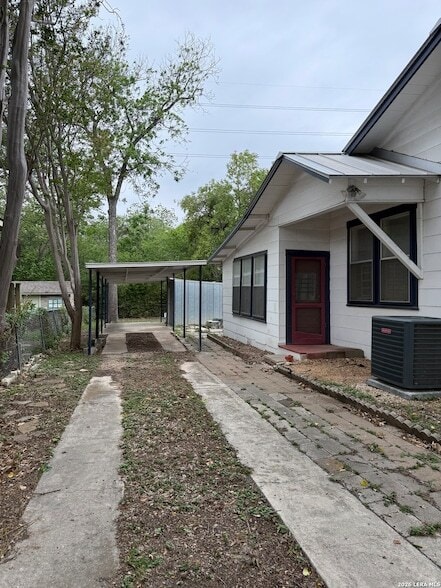 901 Ripley Ave in San Antonio, TX - Building Photo - Building Photo