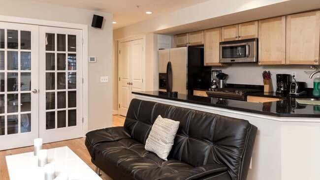1224 13th St NW