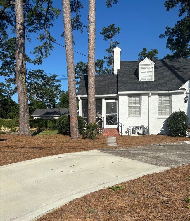 property at 601-601 1/2 Peachtree Rd
