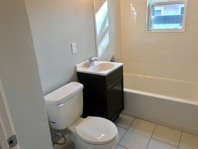 property at 1724 NE 14th St