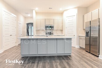 114 Pecan Dr in Summerville, SC - Foto de edificio - Building Photo