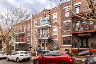 2580-2586 Chapleau St in Montréal, QC - Building Photo