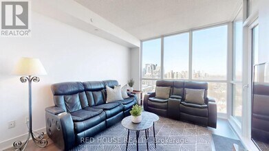 88 Sheppard Ave E in Toronto, ON - Building Photo - Building Photo