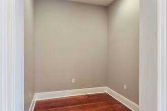 3128 St Ann St, Unit 1 in New Orleans, LA - Foto de edificio - Building Photo