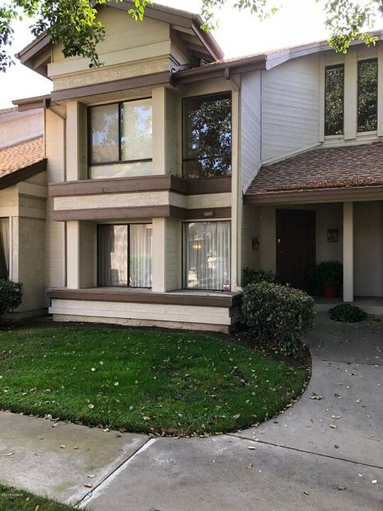 1217 Cobblestone Ln in Santa Maria, CA - Foto de edificio