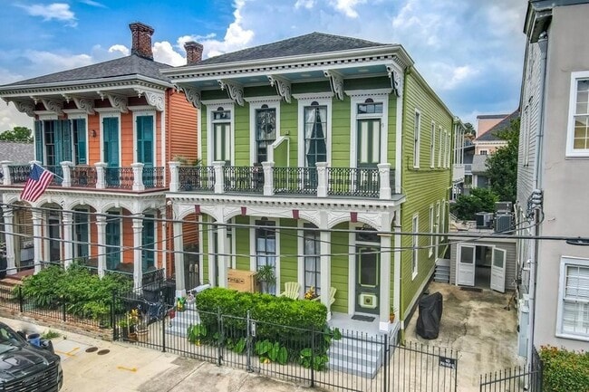 446 St Mary St, Unit 1 in New Orleans, LA - Building Photo - Building Photo