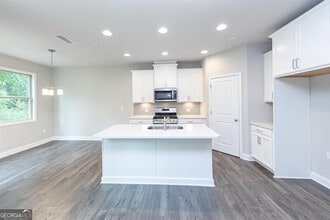 207 Jonquil Spring Rd in Woodstock, GA - Building Photo - Building Photo