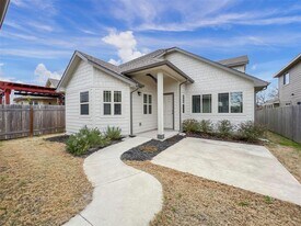 818 Silo St in San Marcos, TX - Building Photo