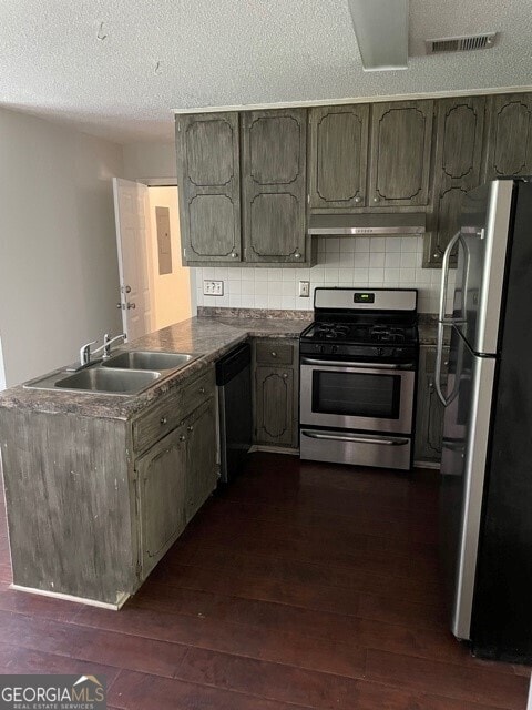 property at 20 Bridgewater Dr