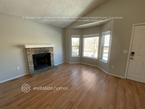 18358 E Layton Pl in Aurora, CO - Foto de edificio - Building Photo