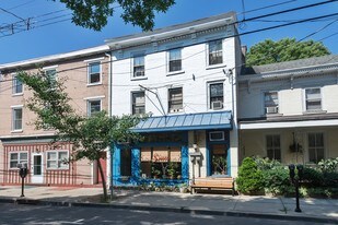 61 N Main St in Lambertville, NJ - Building Photo