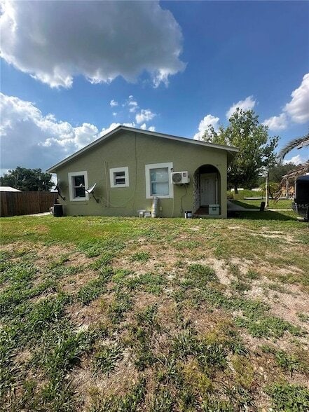 property at 1838 SW Harlem Cir