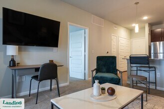 715 W Slaughter Ln in Austin, TX - Building Photo - Building Photo