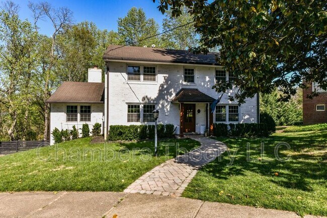 3833 N Oakland St in Arlington, VA - Foto de edificio - Building Photo