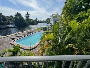 1814 E Oakland Park Blvd in Fort Lauderdale, FL - Building Photo - Building Photo