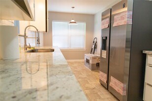 8527 Greenbush St in Houston, TX - Building Photo