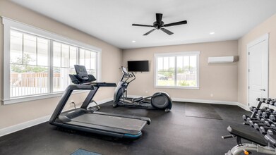 255 Riverwalk Cir in Freeport, FL - Building Photo - Building Photo