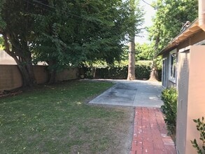 12721 Martha Ann Dr in Los Alamitos, CA - Building Photo - Building Photo