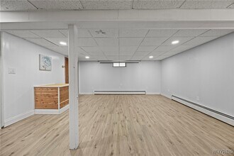 80 Capen Blvd, Unit Basement in Buffalo, NY - Foto de edificio - Building Photo
