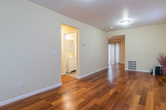 2730 9th St in Rockford, IL - Building Photo - Building Photo