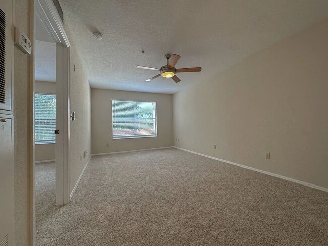 827 Camargo Way, Unit 210 in Altamonte Springs, FL - Building Photo - Building Photo