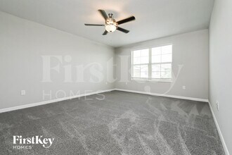15315 Broad Brush Dr in Sun City Center, FL - Building Photo - Building Photo