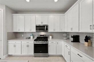 20024 Hartford Blvd in Estero, FL - Building Photo - Building Photo