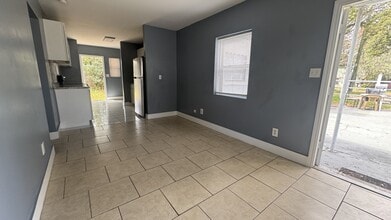 1056 Maynard St in Jacksonville, FL - Building Photo - Building Photo