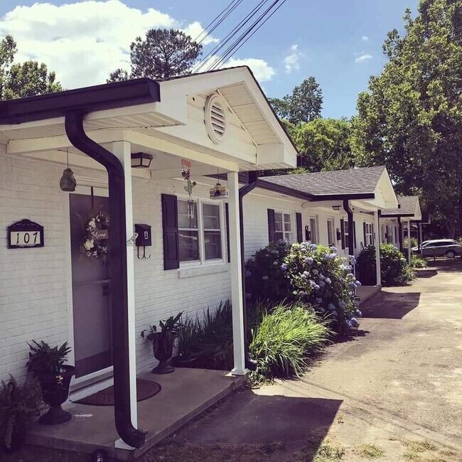 Unknown Property at 107 Smith Ave in New Ellenton, SC Listing Removed