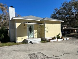 417-419 Ave B NE in Winter Haven, FL - Building Photo