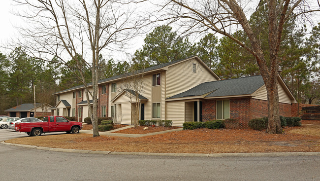 Steeplechase Apartments in Camden, SC - Building Photo - Building Photo