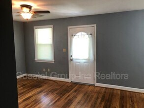 1329 Calla Ave in Norfolk, VA - Building Photo - Building Photo