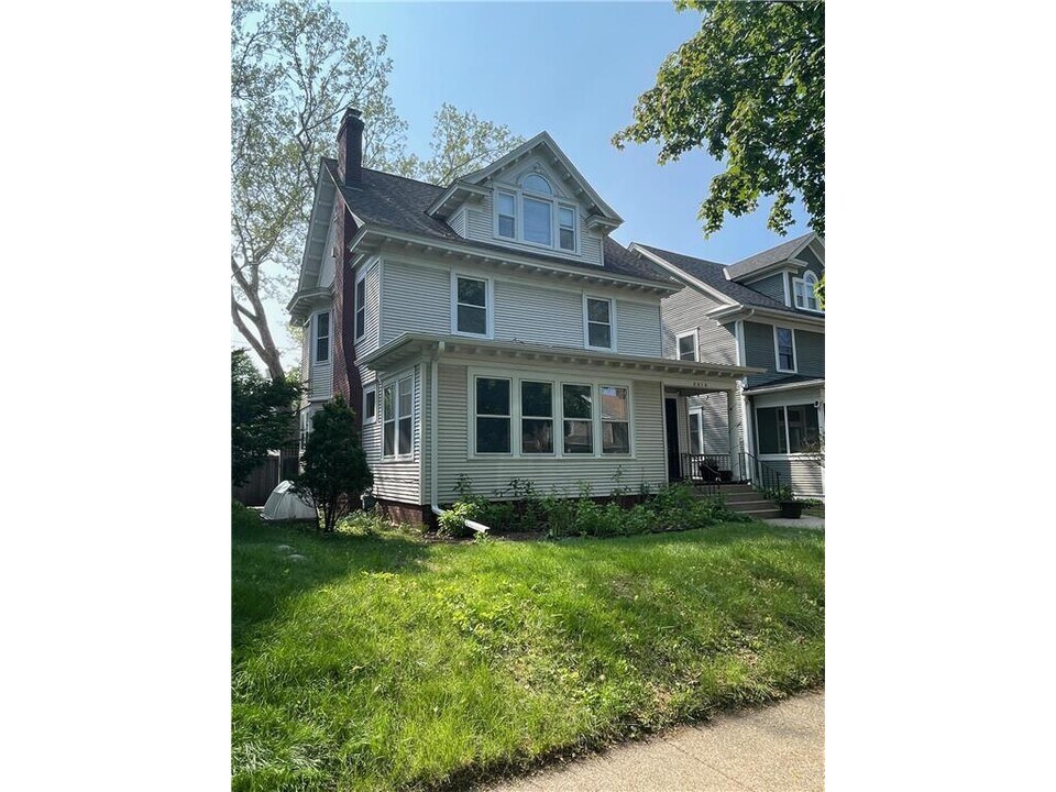 3310 Holmes Ave in Minneapolis, MN - Building Photo