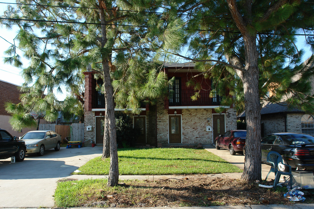 3720 Bunkerhill Dr in Metairie, LA - Foto de edificio