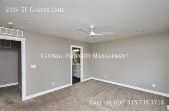 2304 SE Chayse Ln in Waukee, IA - Building Photo - Building Photo