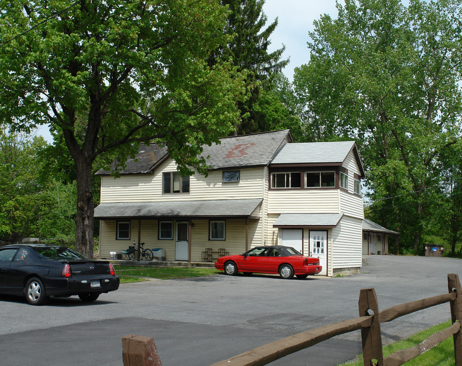 524 a Maple Ave in Saratoga Springs, NY - Building Photo