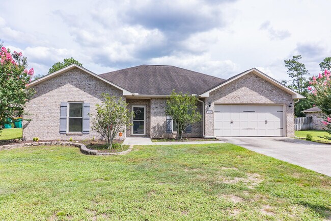 4517 Beth Cir in Crestview, FL - Building Photo - Building Photo