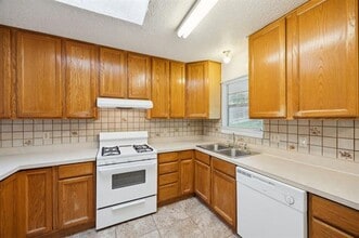 2620 Fieldale Dr in Farmers Branch, TX - Building Photo - Building Photo
