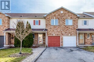4432 Peter Dr in Burlington, ON - Building Photo