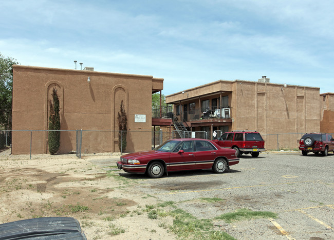 135-139 Tennessee St SE in Albuquerque, NM - Building Photo - Building Photo