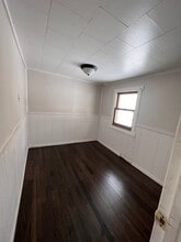 12708 Foster St in Cedar Lake, IN - Foto de edificio - Building Photo
