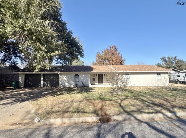 property at 1207 Danberry St